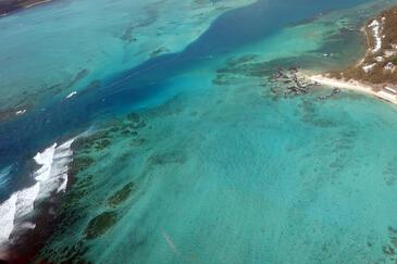 Mauritius Island, The lagoon © Etienne Pierartrt